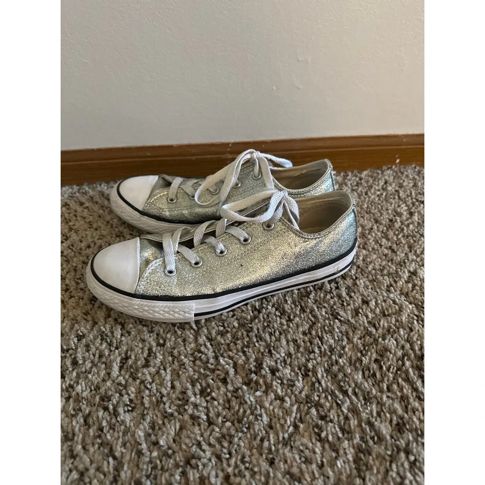 Converse All-Star Junior Chuck Taylor Silver Glitter Low Sneakers #641727C Sz 3